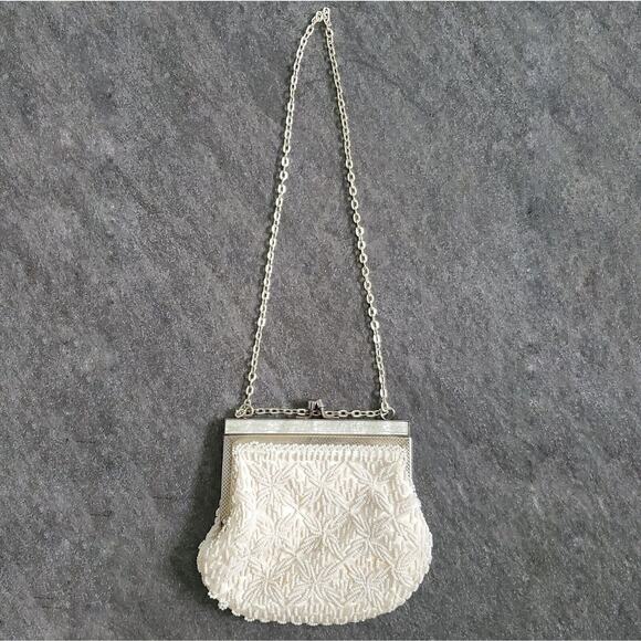 Vintage beaded cream evening bag purse pale gold chain, clasp closure, Hong Kong - Picture 1 of 10